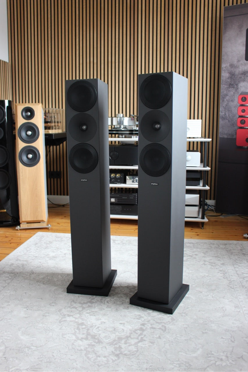 Amphion Helium 520 in schwarzgrau (Auspackartikel)