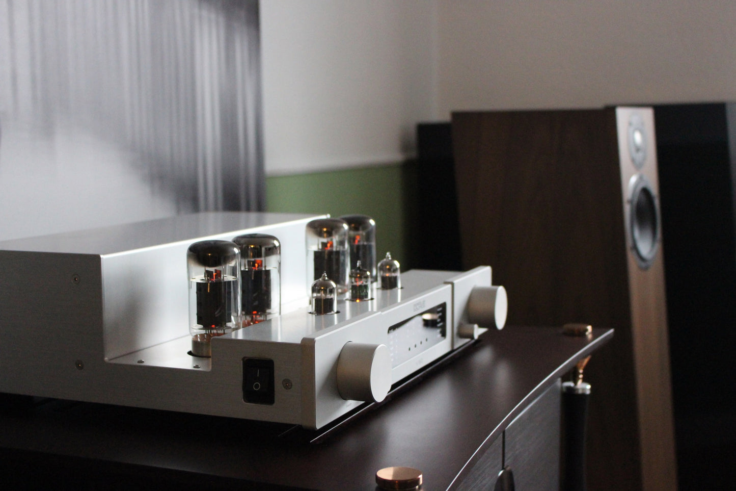 Octave V80 inkl. Phono MC in silber (gebraucht)