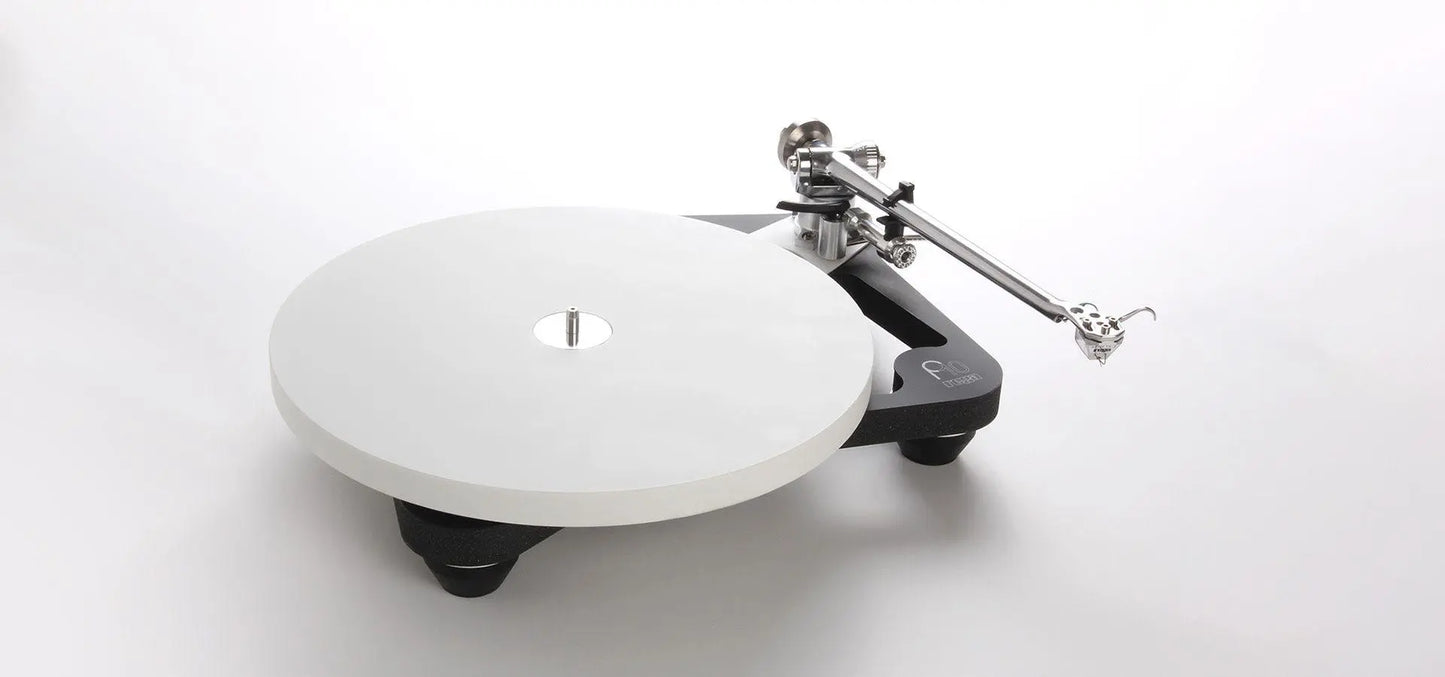 Rega Planar 10 (NEU)