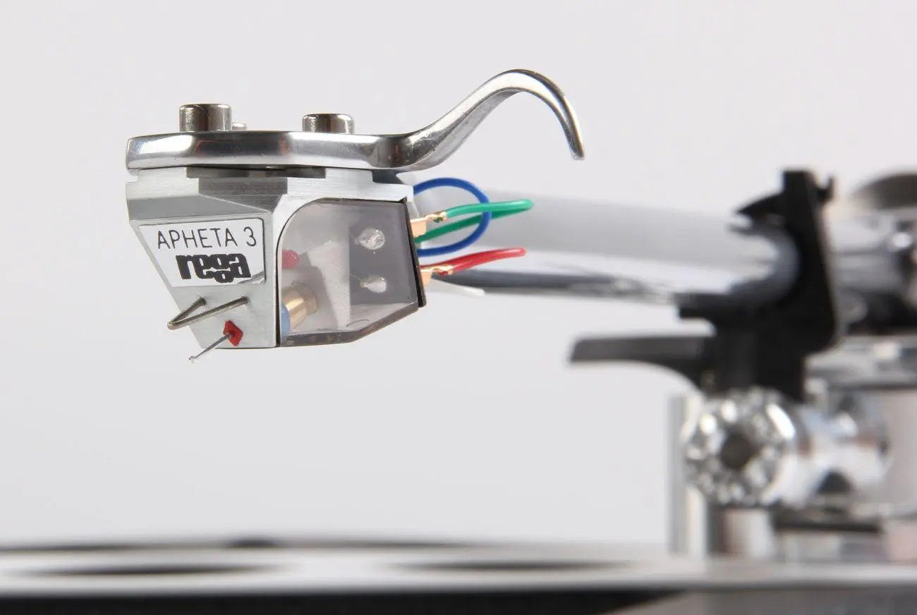 Rega Planar 8 (NEU)