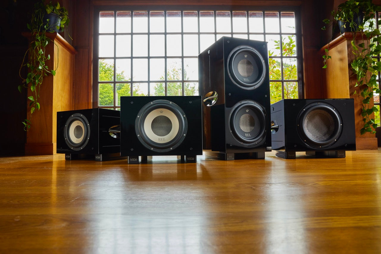 REL Carbon Special Black Label Subwoofer (NEU)
