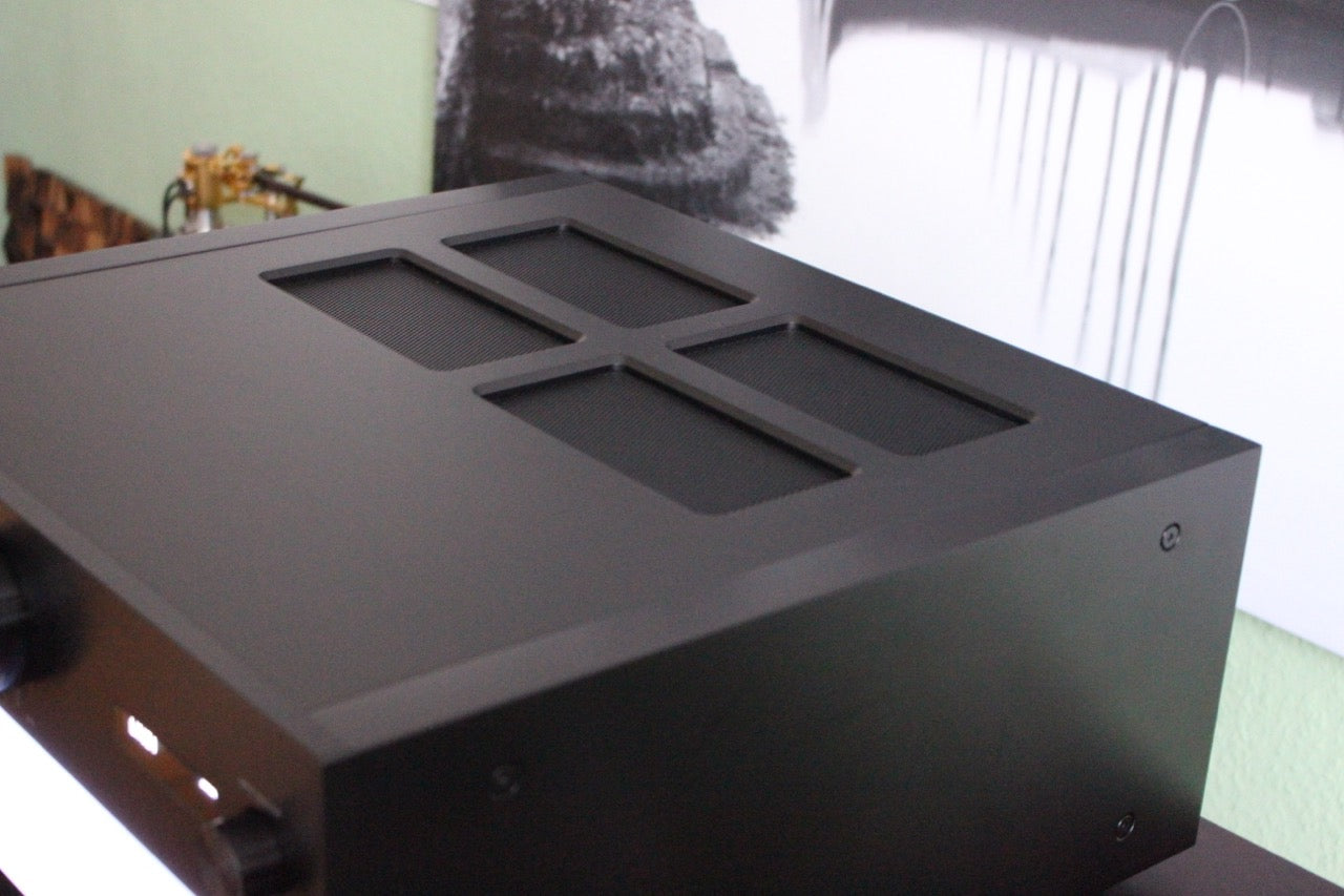 Technics SU-R1000 in schwarz (neuwertig)
