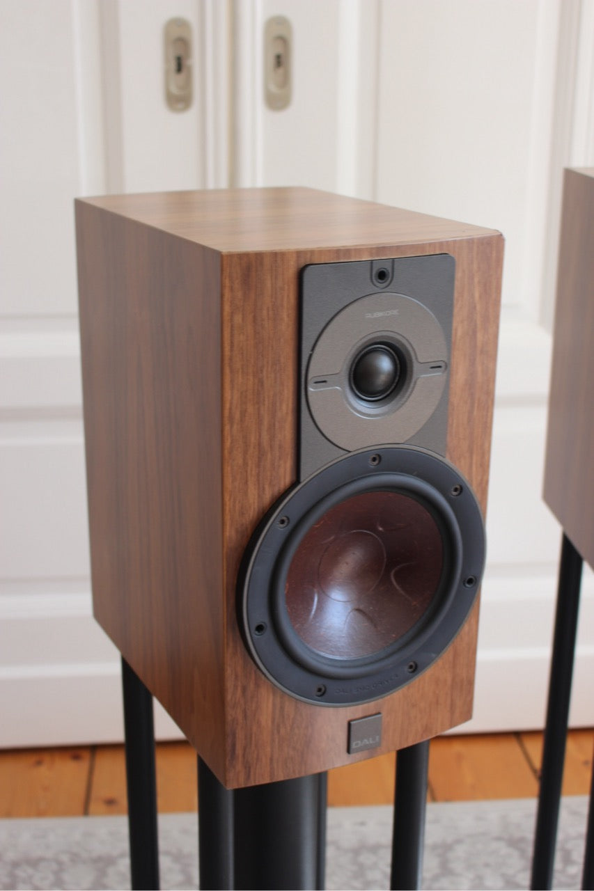 DALI Rubikore 2 in Natural Walnut (gebraucht)