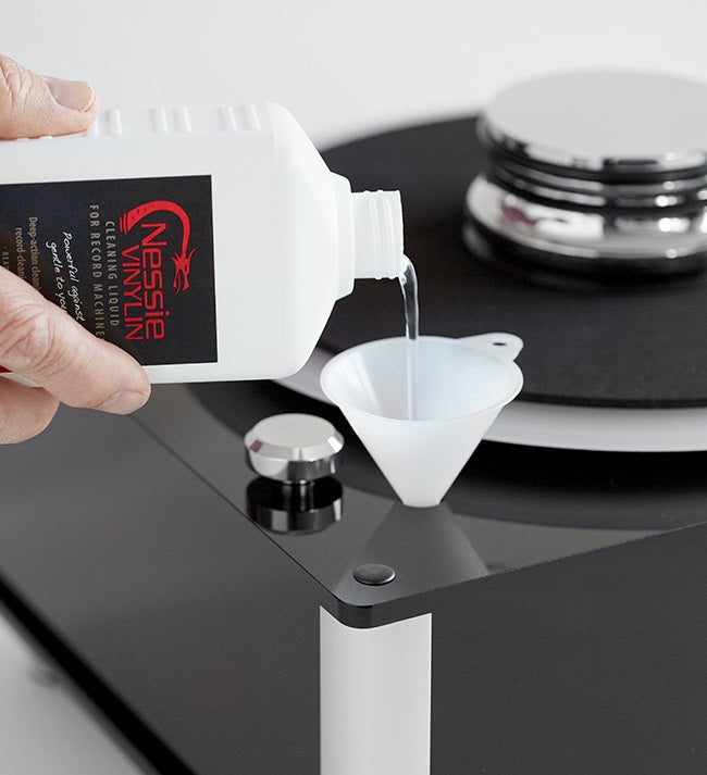 Nessie Vinylmaster Reference (NEU)