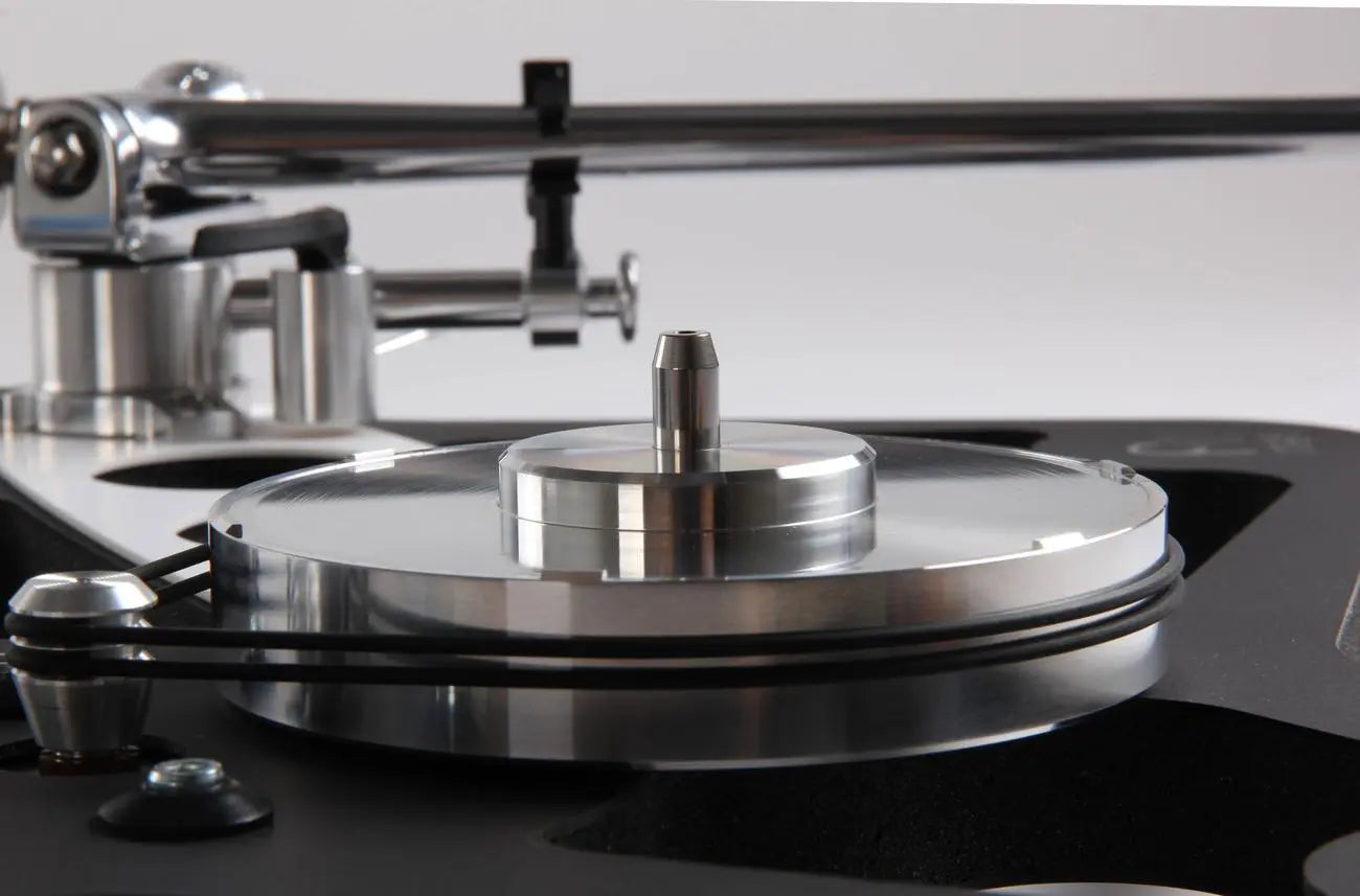 Rega Planar 10 (NEU)