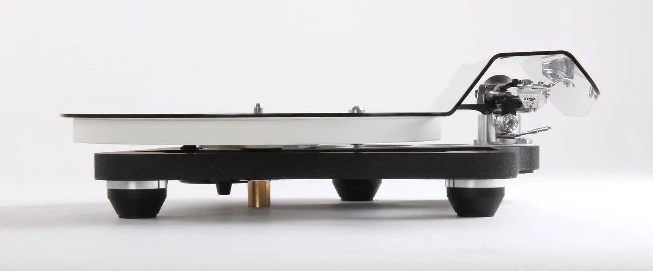 Rega Planar 10 (NEU)