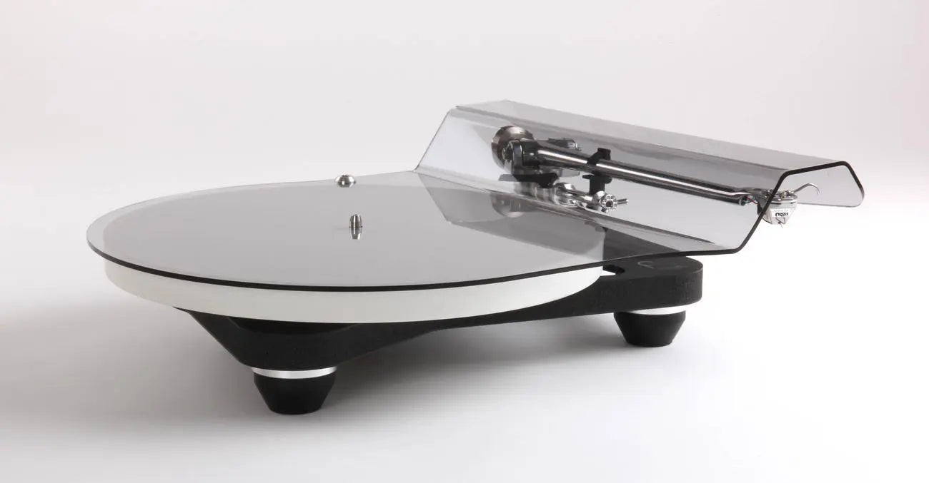 Rega Planar 10 (NEU)